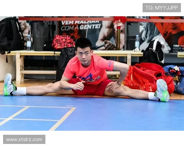 杭州羽毛球队与重庆羽毛球队赛后复盘团队协作的成功与不足分析 杭州羽毛球队与重庆羽毛球队赛后复盘团队协作的成功与不足分析