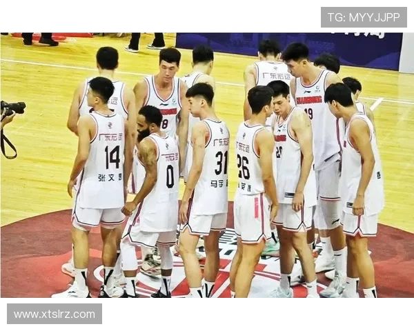 广州与深圳篮球对决直播精彩瞬间全记录与分析 广州与深圳篮球对决直播精彩瞬间全记录与分析