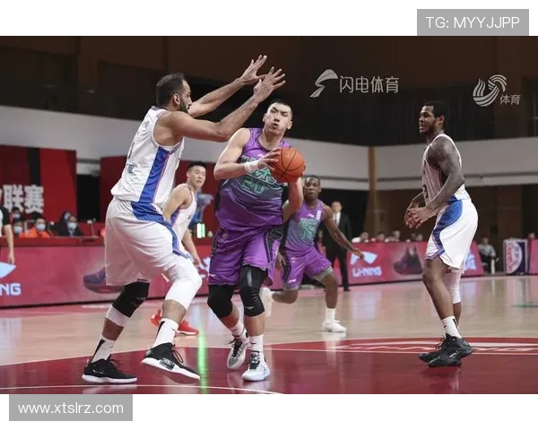 泰坦与阿巴哈尼激战正酣比分揭晓精彩瞬间回顾