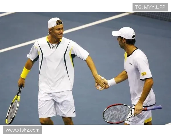 杭州足球队在联合会杯中的默契配合与战术执行分析